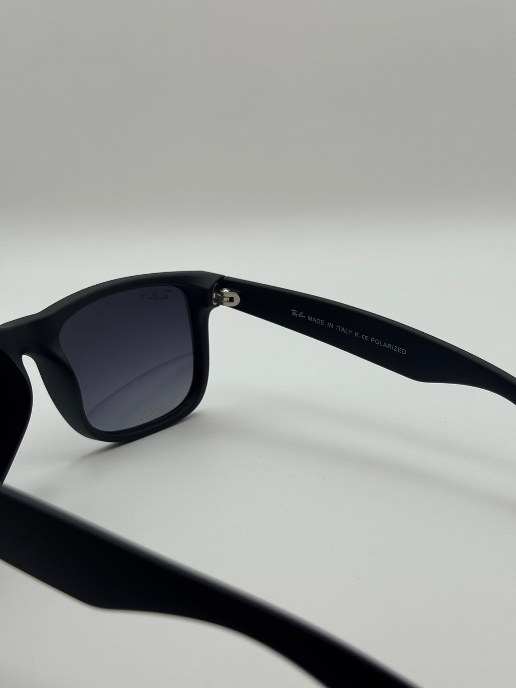 NG sunglasses bgrb4165 Black
