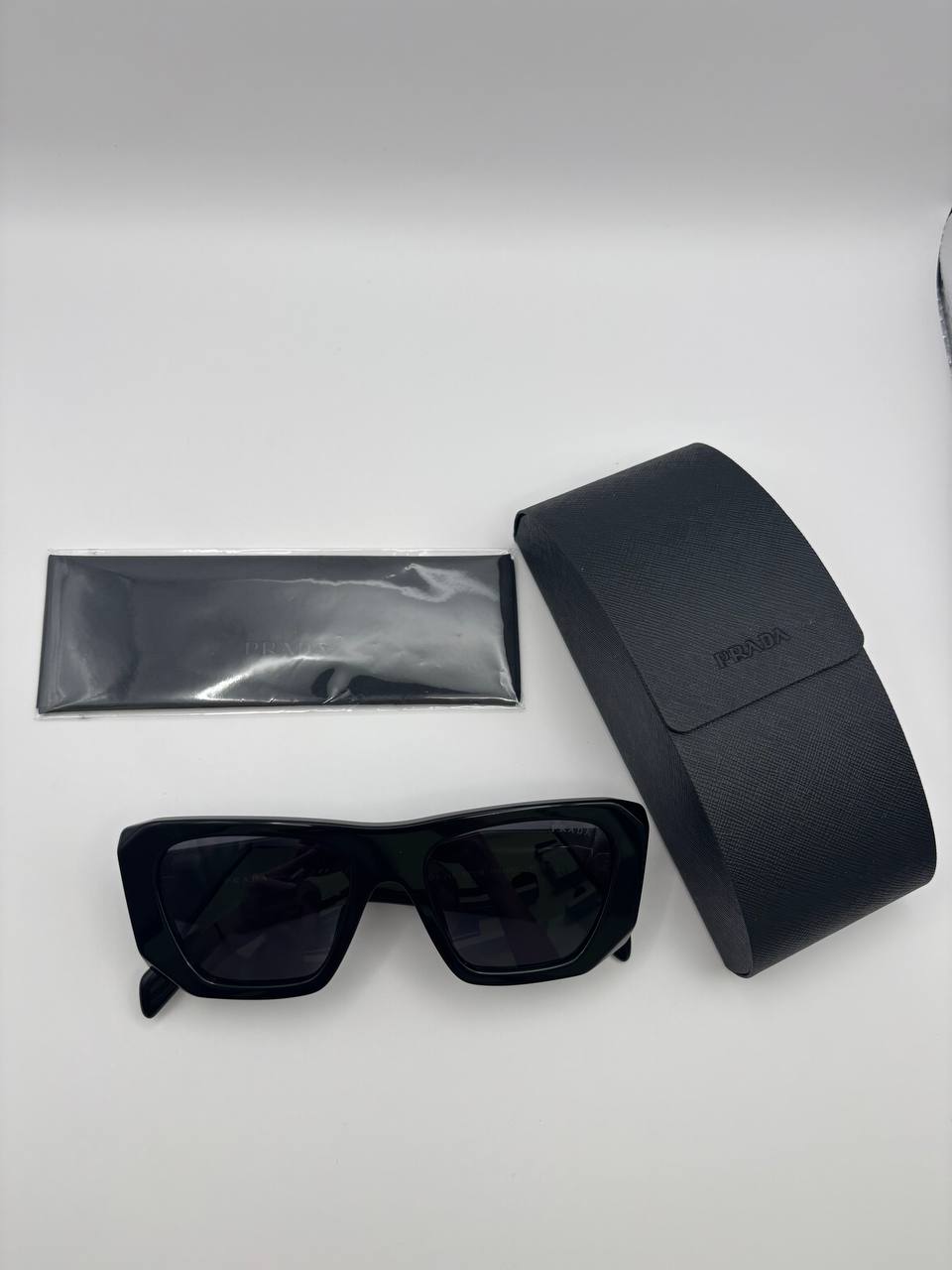 NG Sunglasses SPRb18 w/ Cleaning Cloth & Case