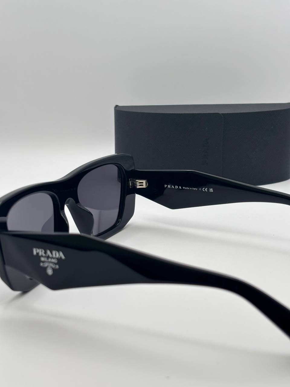 NG Sunglasses SPRb18 w/ Cleaning Cloth & Case