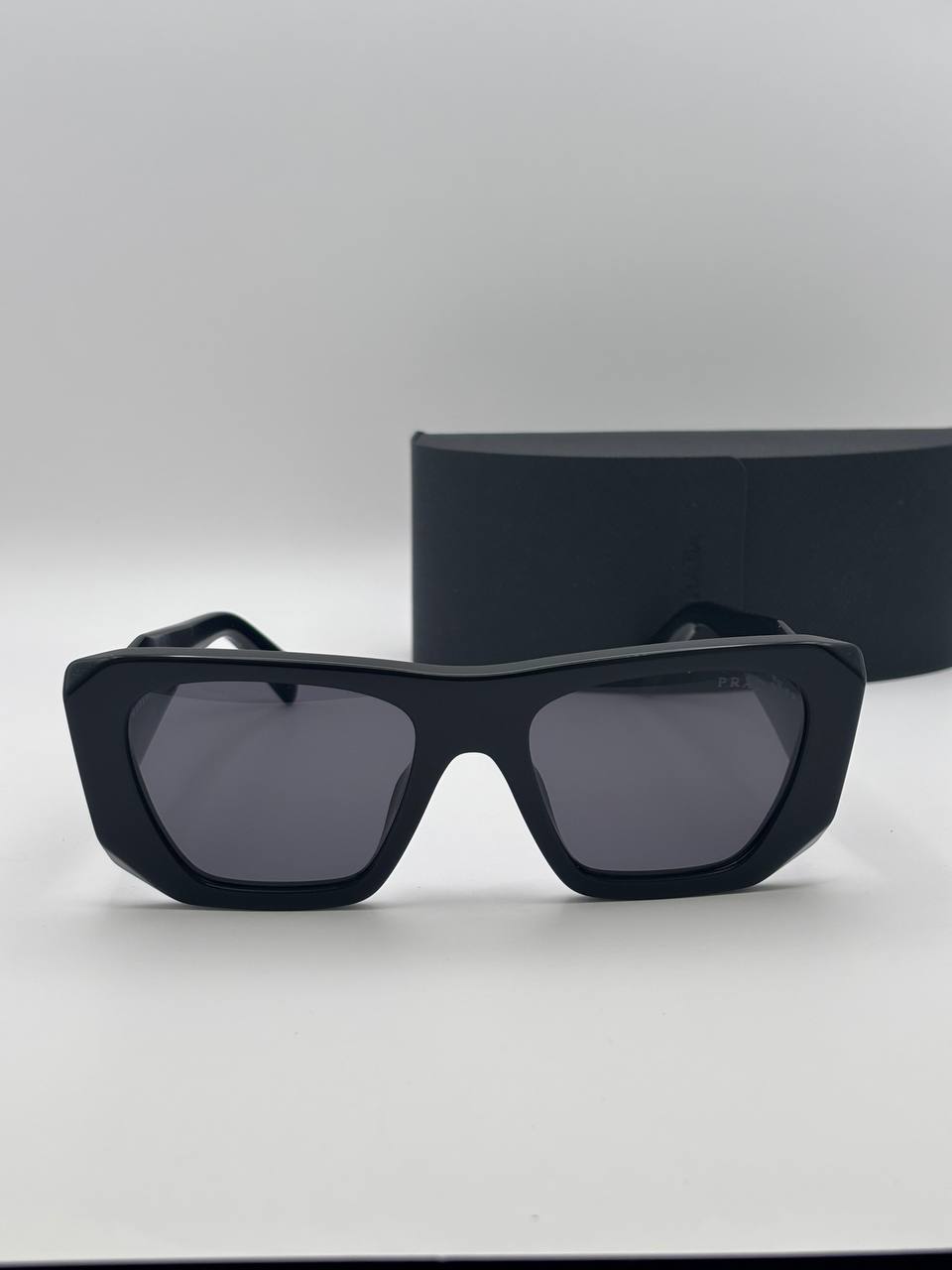 NG Sunglasses SPRb18 w/ Cleaning Cloth & Case