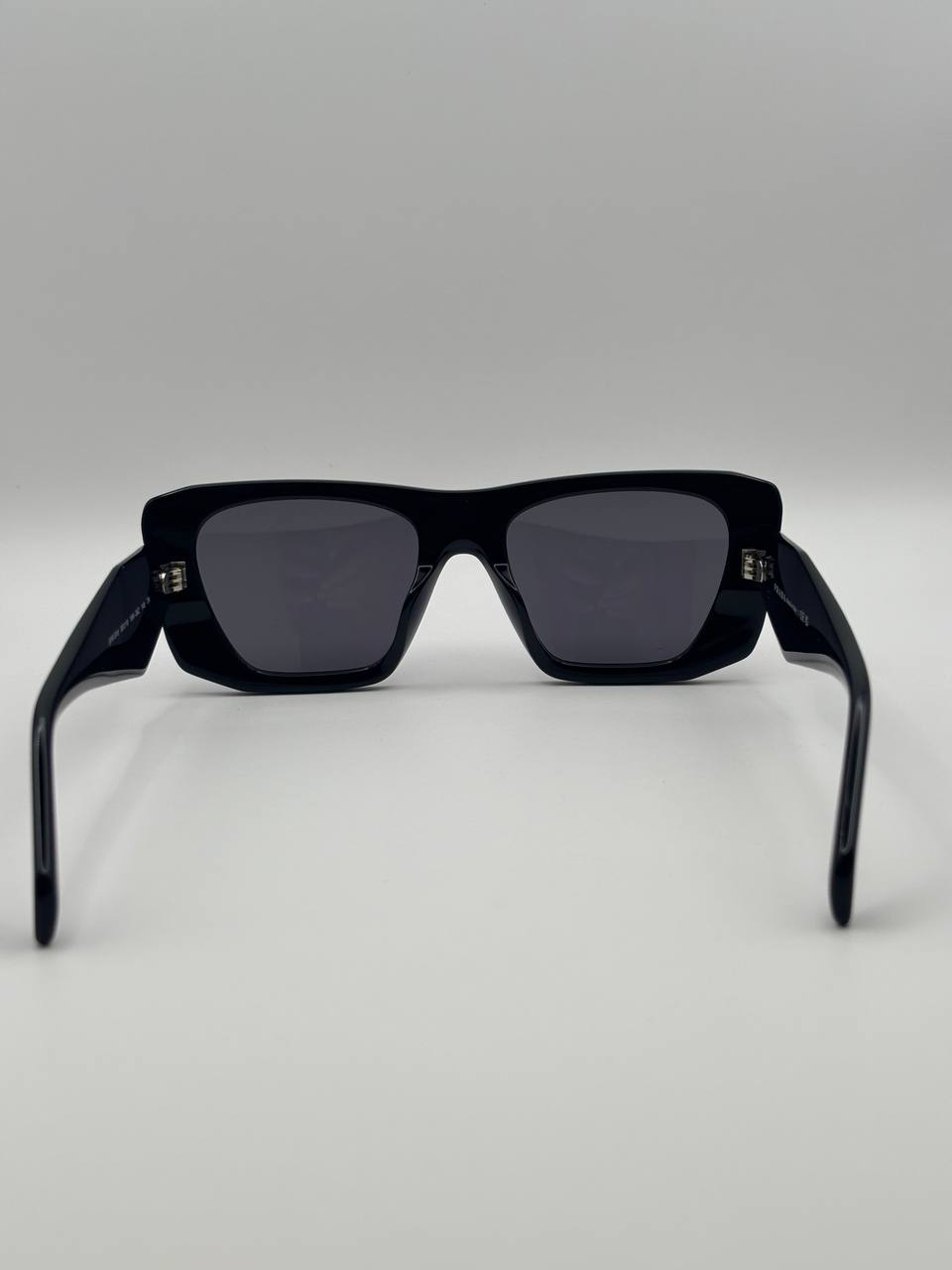NG Sunglasses SPRb18 w/ Cleaning Cloth & Case